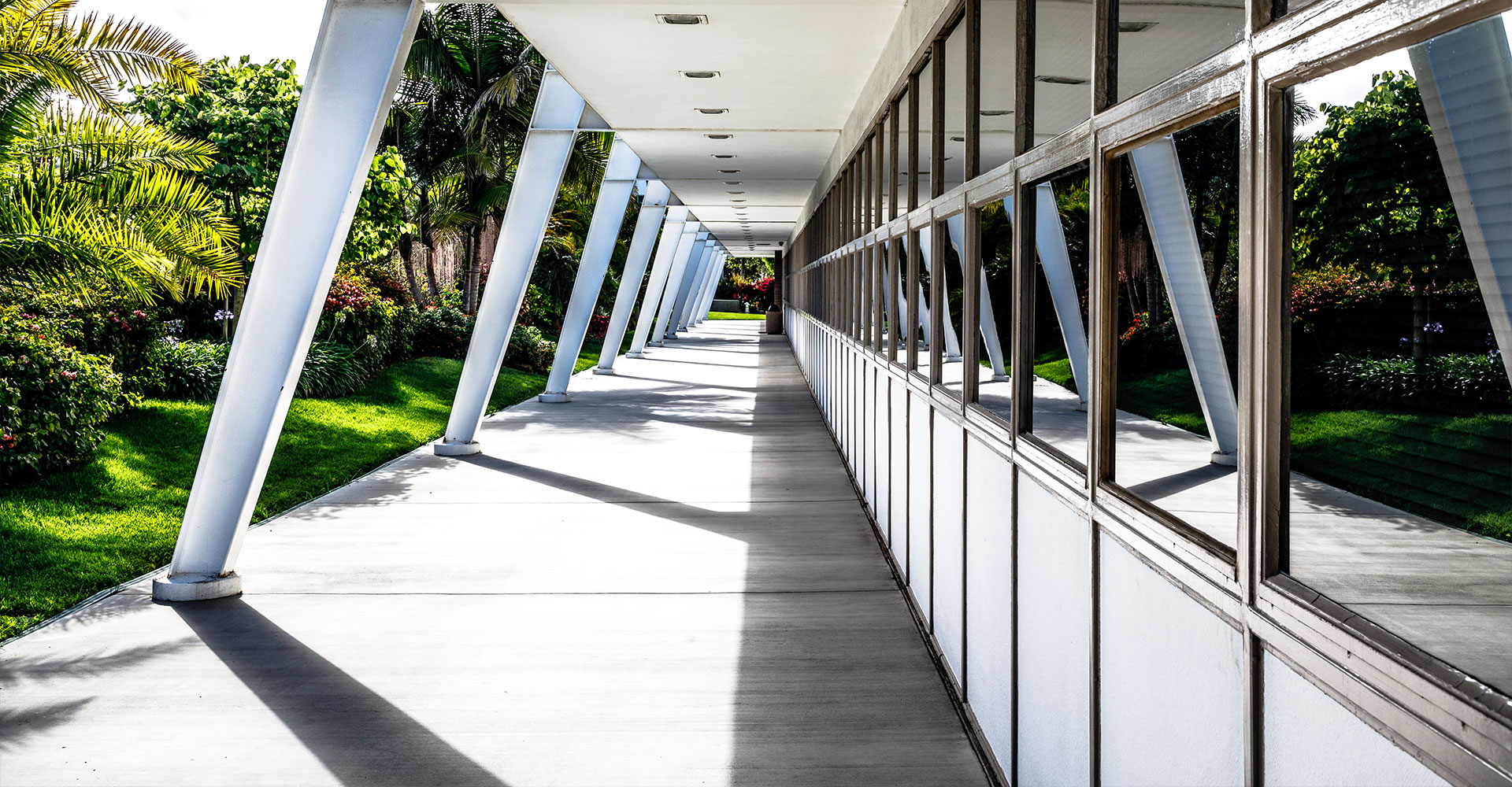 Torrey Pines, Building 1