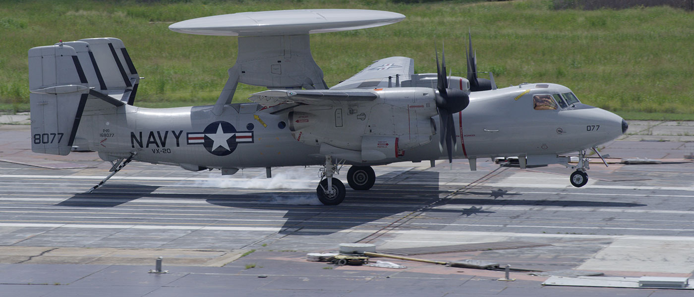 E-2D Advanced Hawkeye flies into the Advanced Arresting Gear wire